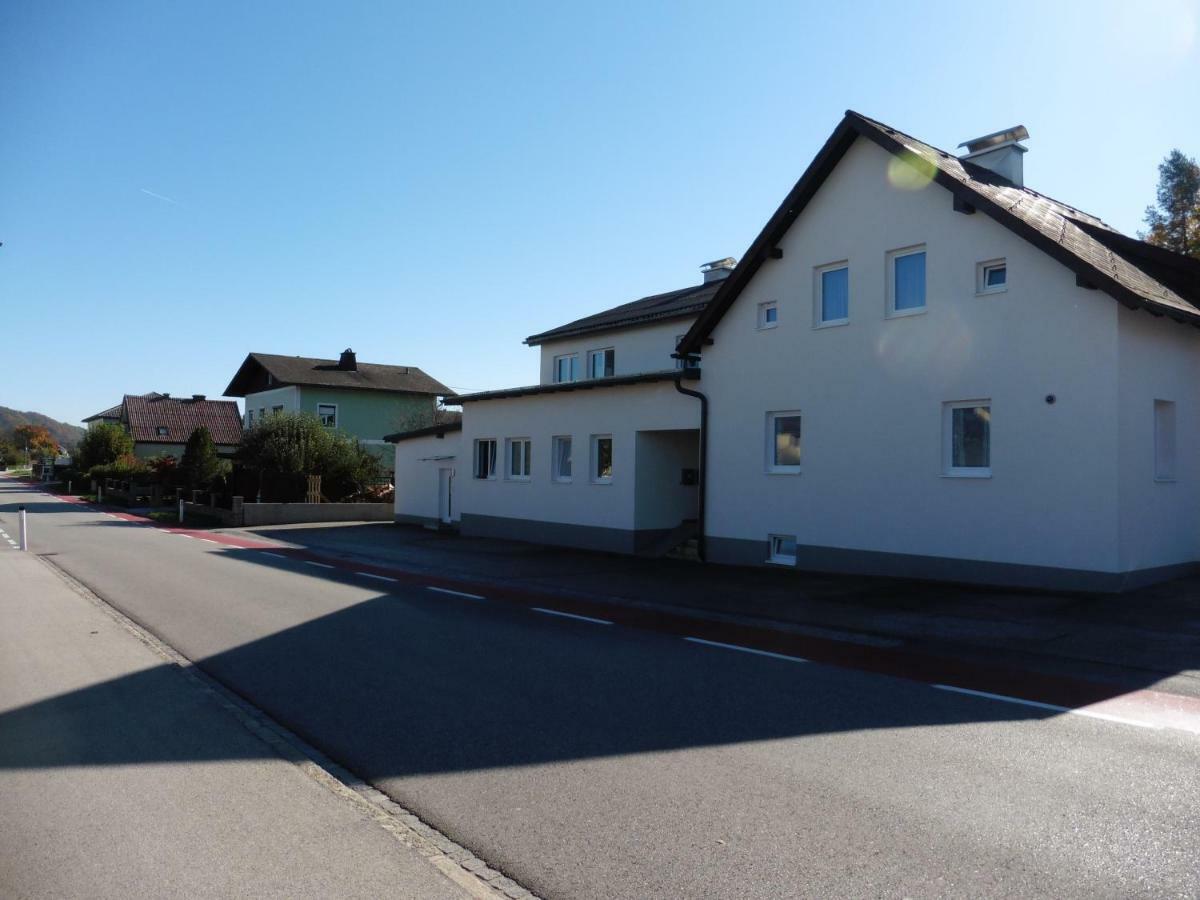 Moerth Apartment Schalchham Eksteriør billede